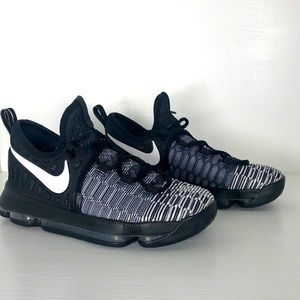 KD Kevin Durant 9 Nike Black White Oreo Sneakers Sneakers Size 6Y